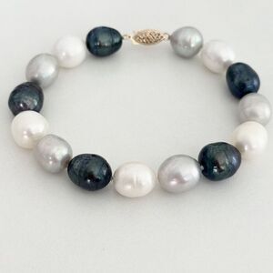 14K Yellow Gold Large Genuine Baroque Pearl Multicolor Black & White Bracelet 7"